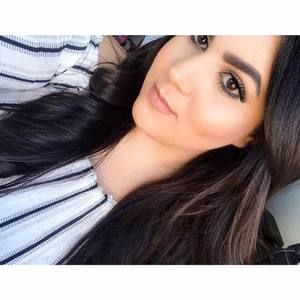 Meet your Posher, Saveria